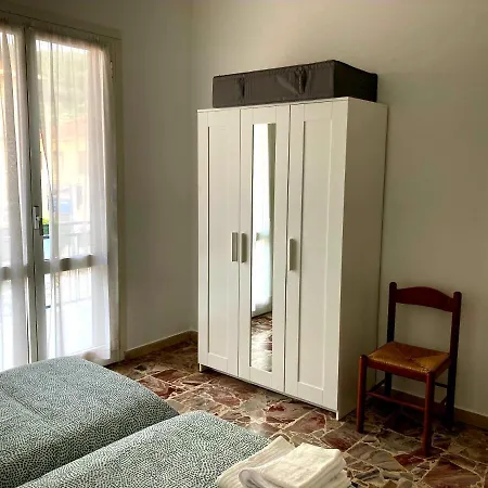 Happy House Apartment *