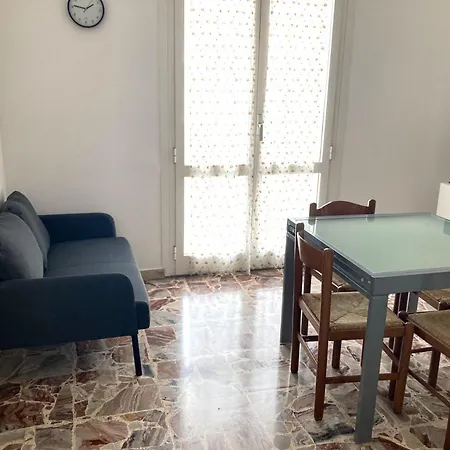 Happy House Apartment *